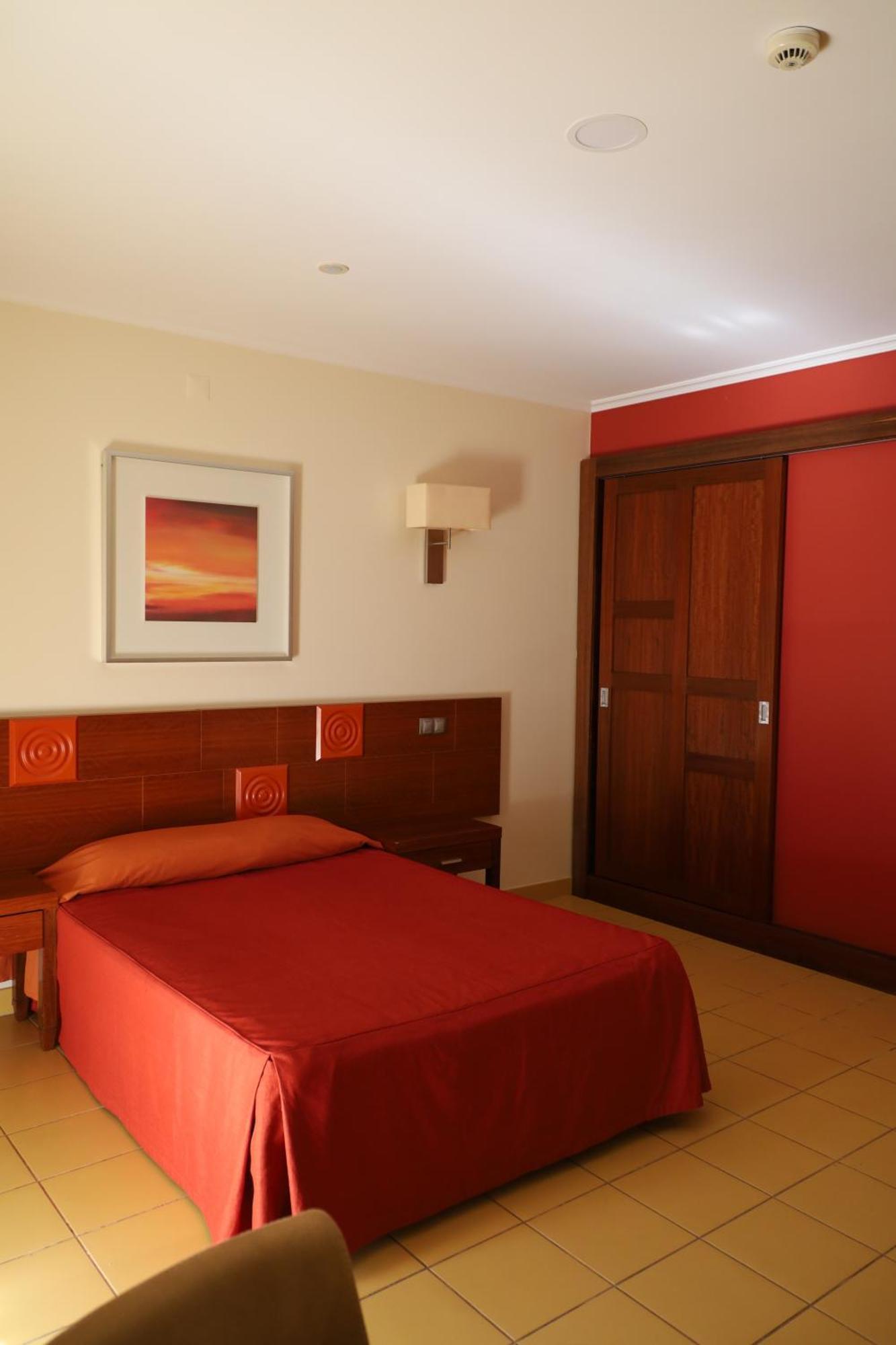 Hotel Praia Sol Quarteira Exterior photo
